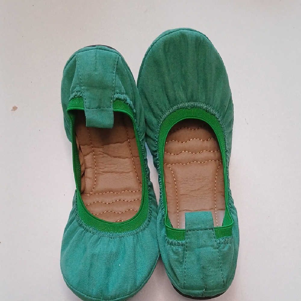 Ollio Women's Green Flats